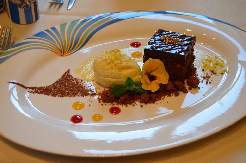 Gasthof Ziegler Hotel & Restaurant リンダウ エクステリア 写真